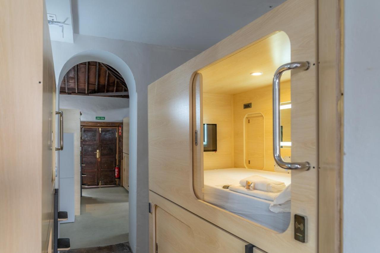 Hostelit, Capsule Hostel Санта-Крус-де-ла-Пальма Екстер'єр фото